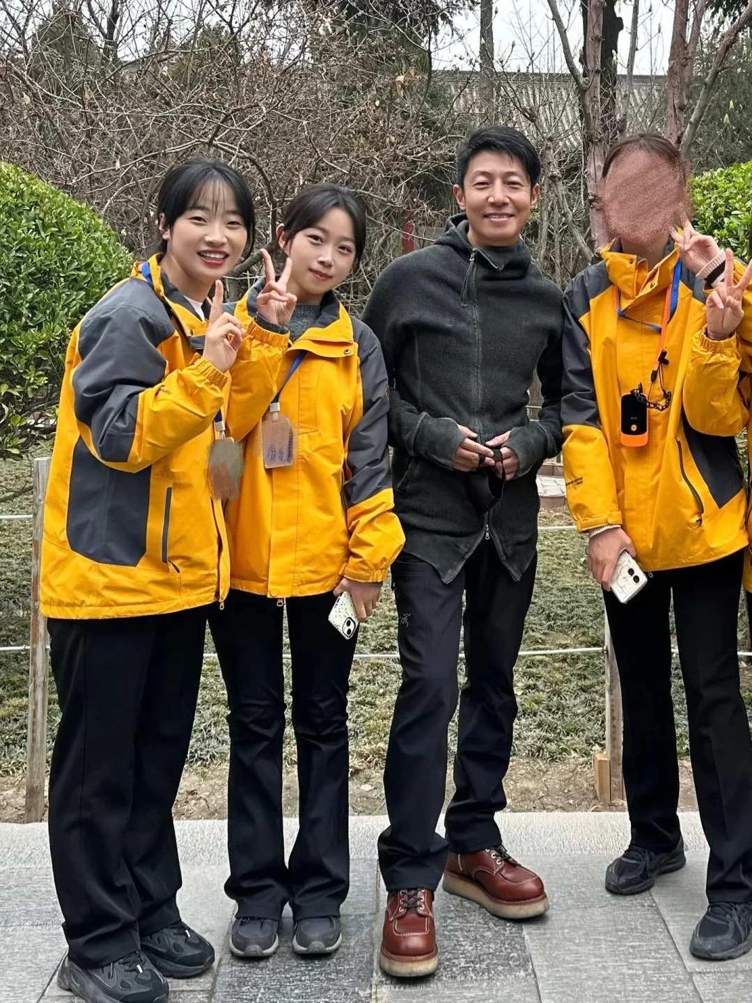 也是遇到撒贝宁老师跟李白了！
本人特别温柔很有耐心！开始一直不敢上去合照 怕打扰