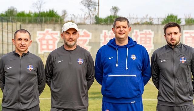 里斯蒂奇续约梅州客家，新赛季信心满满全力出击