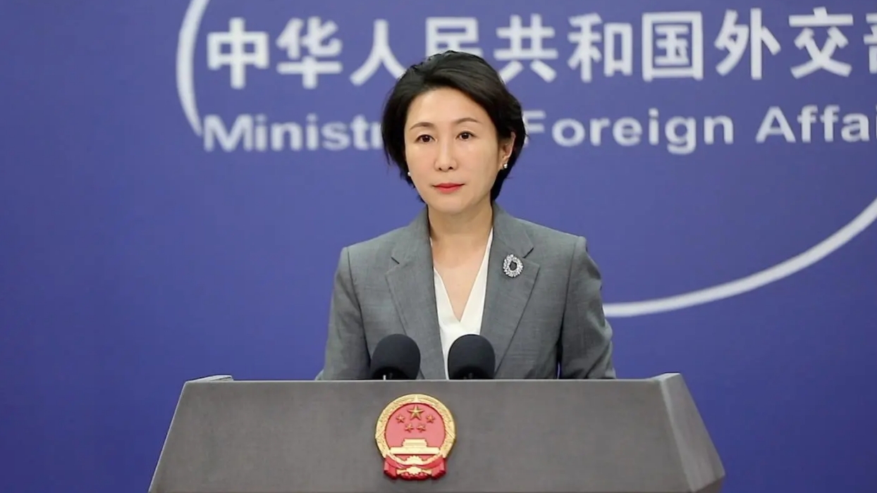 菲律宾要求中方为仁爱礁冲突赔偿100万美元，并归还缴获的武器。菲律宾武装部队对中