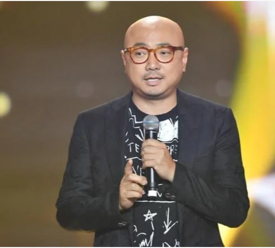 徐峥是一位全面发展的艺术家