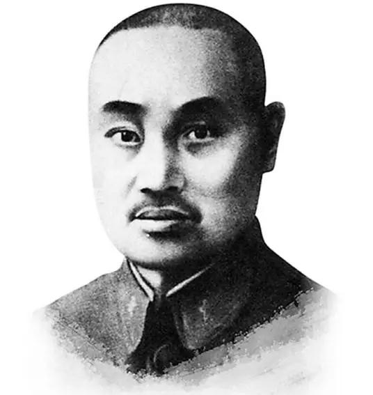 1938年，李宗仁来到徐州最大的棺材铺，说明来意后，老板频频点头“您要买最贵的棺