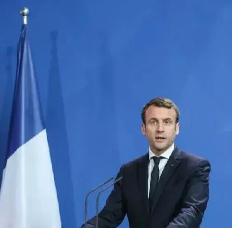 法国竟破天荒地披露了俄乌战火点燃前夕，其政府与普京及泽连斯基之间隐秘的通话内容，