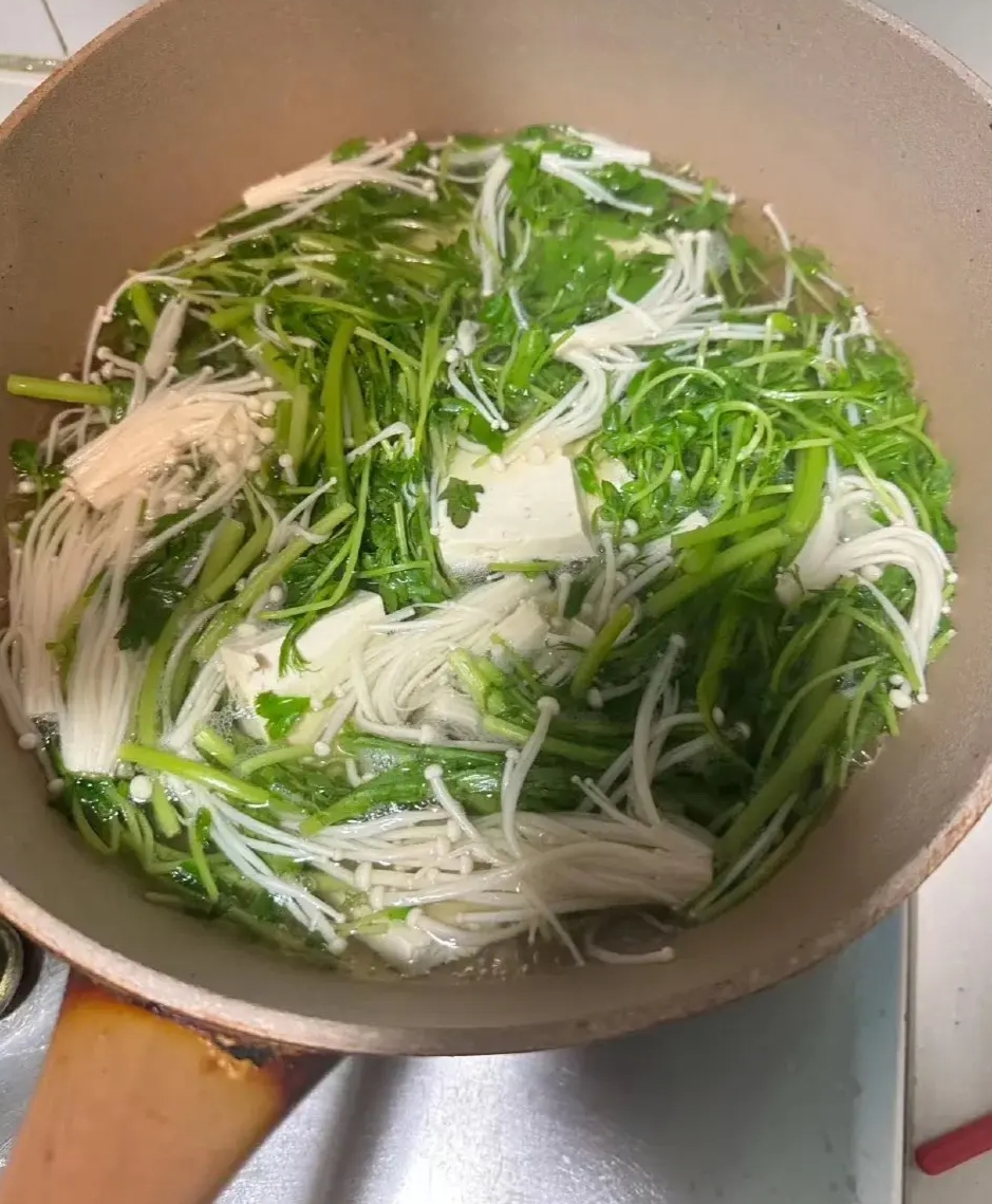 吃美食不只是填肚子，还能治愈心情，每顿都充满仪式感！