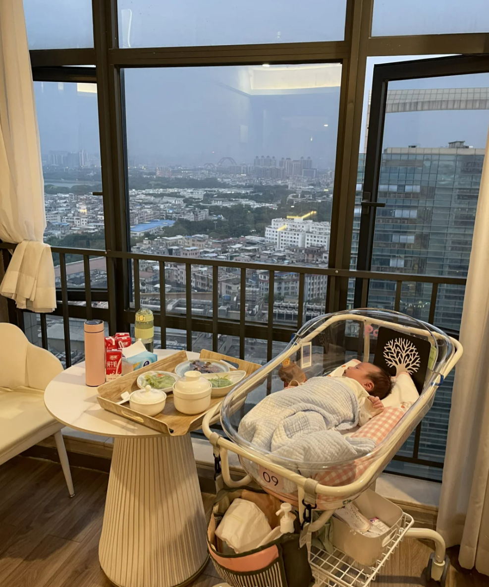 真的气死我了，公公为了两万块月子中心的钱，竟然打电话臭骂我一顿：你有什么资格享受
