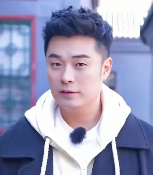 陈赫六位家庭成员一览∶