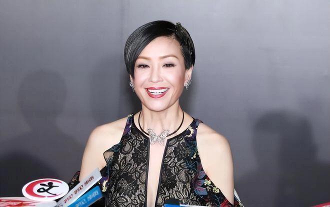 伍咏薇璀璨星光的绽放