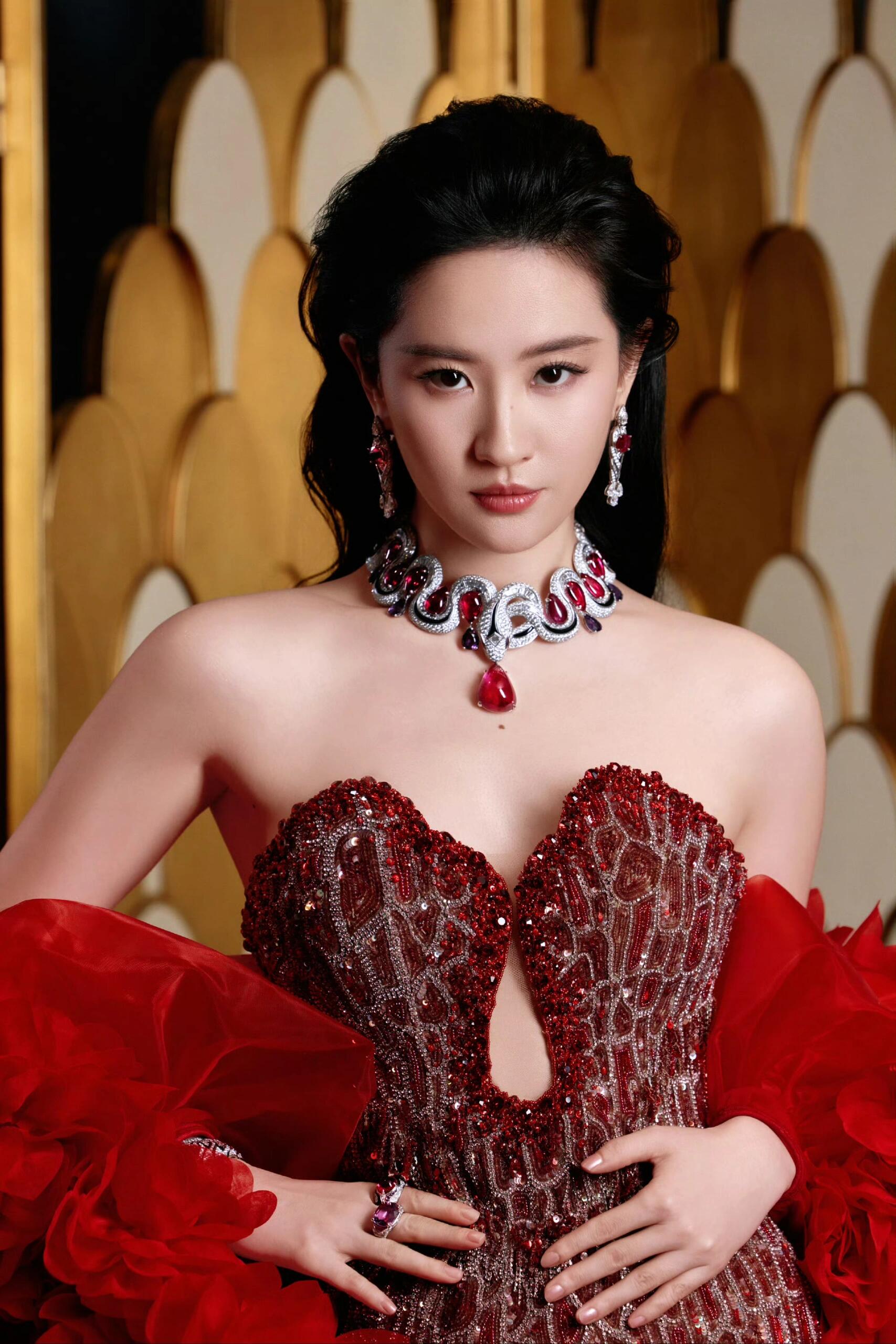 女帝降临刘亦菲