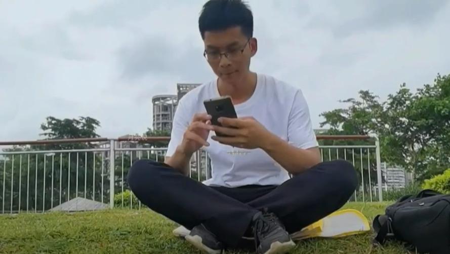 复读果然有钱赚？唐尚珺去年的复读学校曝光，待遇不是一般的好