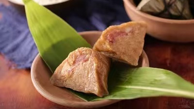 软糯与鲜嫩的交织：鲜肉粽