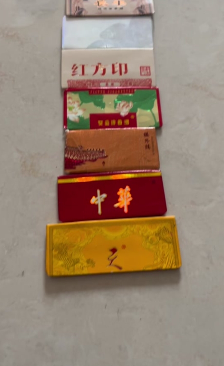 这个养臭水真的挺迷惑的，还有去年那个萝卜刀为什么风靡全国，让多少孩子接受了“暴力