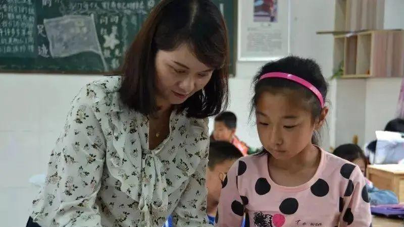 苏明娟：30年前，她因为一双“大眼睛”震撼全国，现在怎么样了？