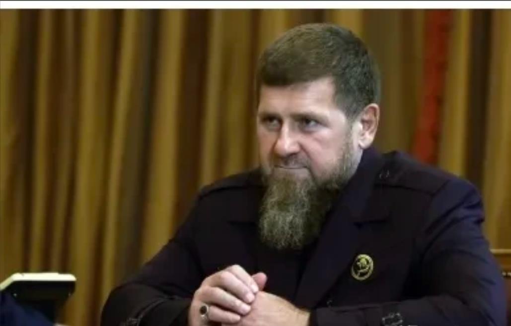 尴尬-卡德罗夫指责马斯克远程锁了他的车！
本月19日法新社莫斯科消息，车臣领导人