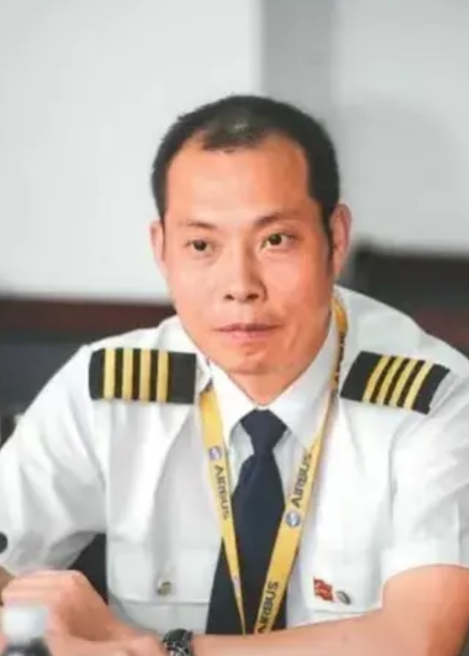 韩国客机失事之前，机长曾三次求救，为什么地面没有做好接应工作呢？对比川航8633