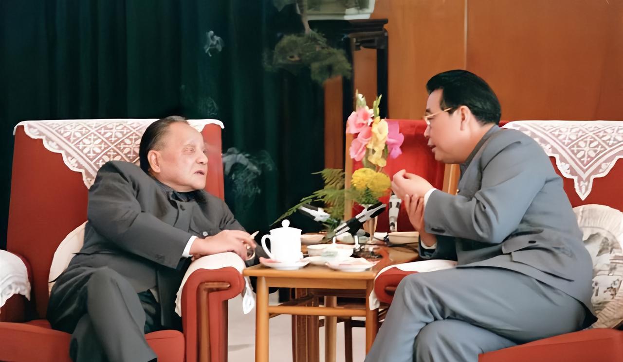 1981年，电力部推荐李鹏当部长，却遭到了一些人的反对，他们认为李鹏太年轻了，难