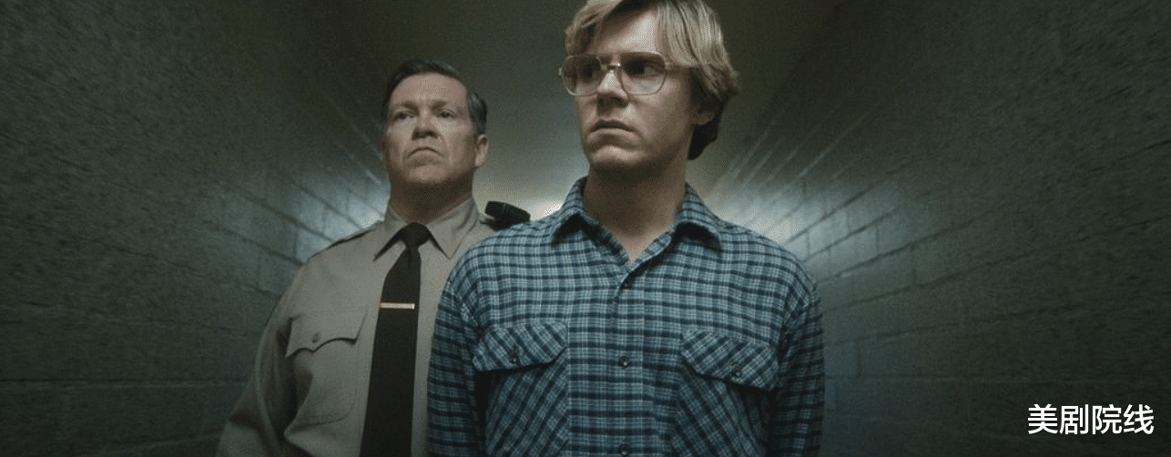 登顶收视冠军，Netflix王炸终于回归（netflix tv apk）-第1张图片-九妖电影
