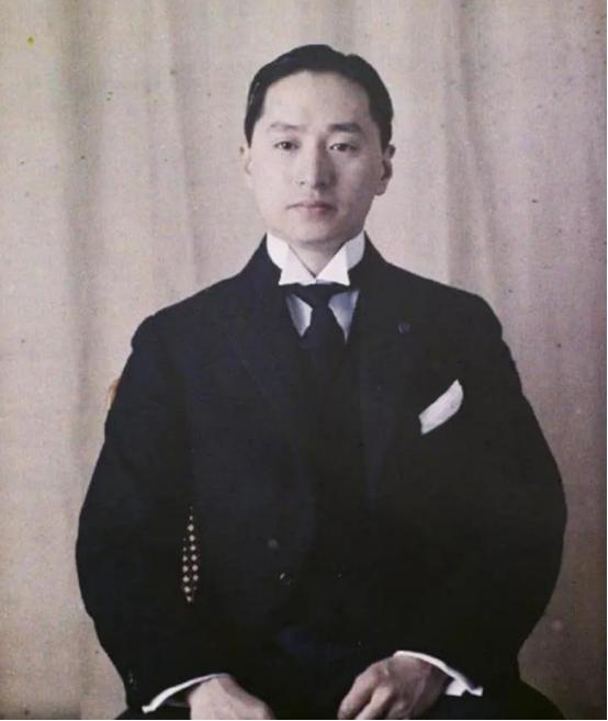 顾维钧的情感纠葛：从未婚妻到四度离婚，他的心路历程