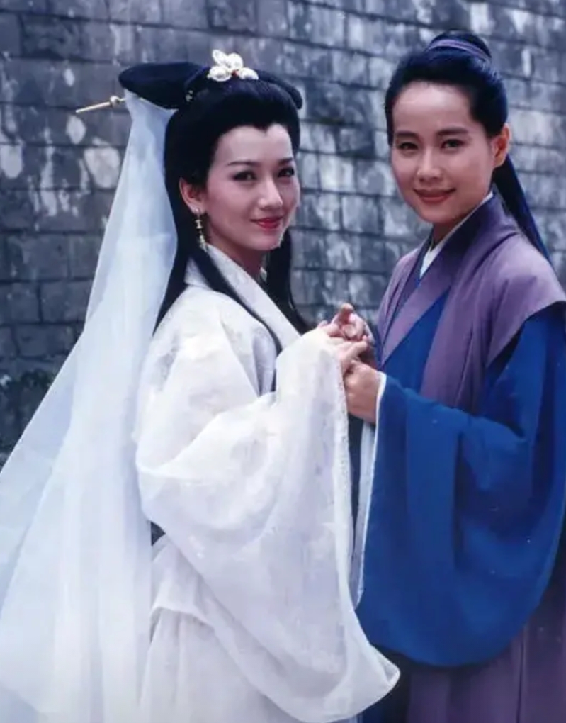 当年拍摄新白娘子传奇 时，导演找了很久也没找到满意的男演员饰演许仙。

那时赵雅