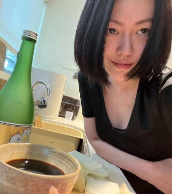 小s自夸时女儿的反应