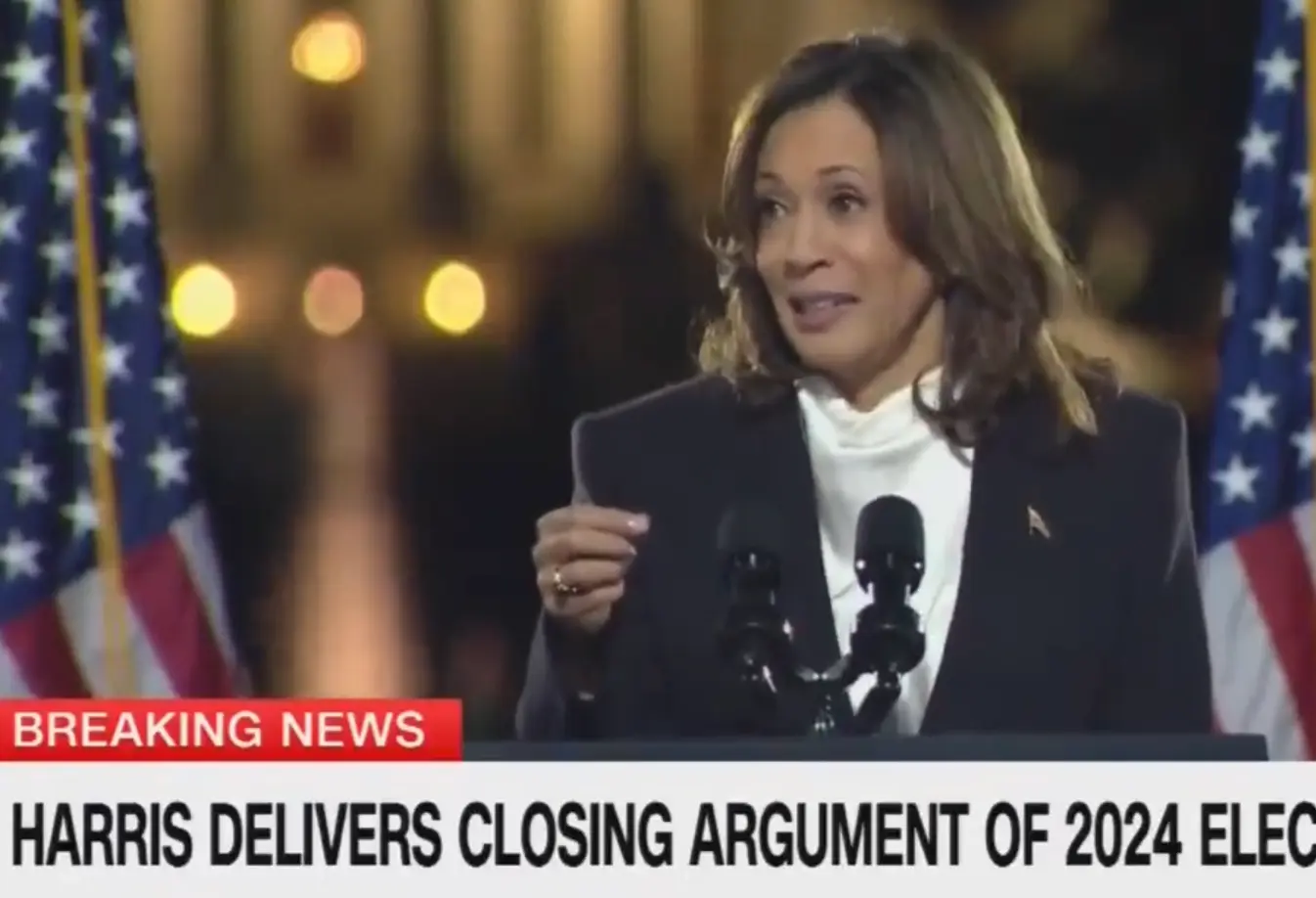 哈里斯在华盛顿发表热血演讲