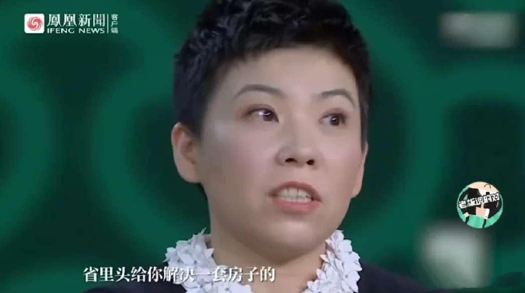 “世界冠军”邓亚萍说：当年，每一次奥运会后，霍英东霍老，都会给运动员发奖金，冠军