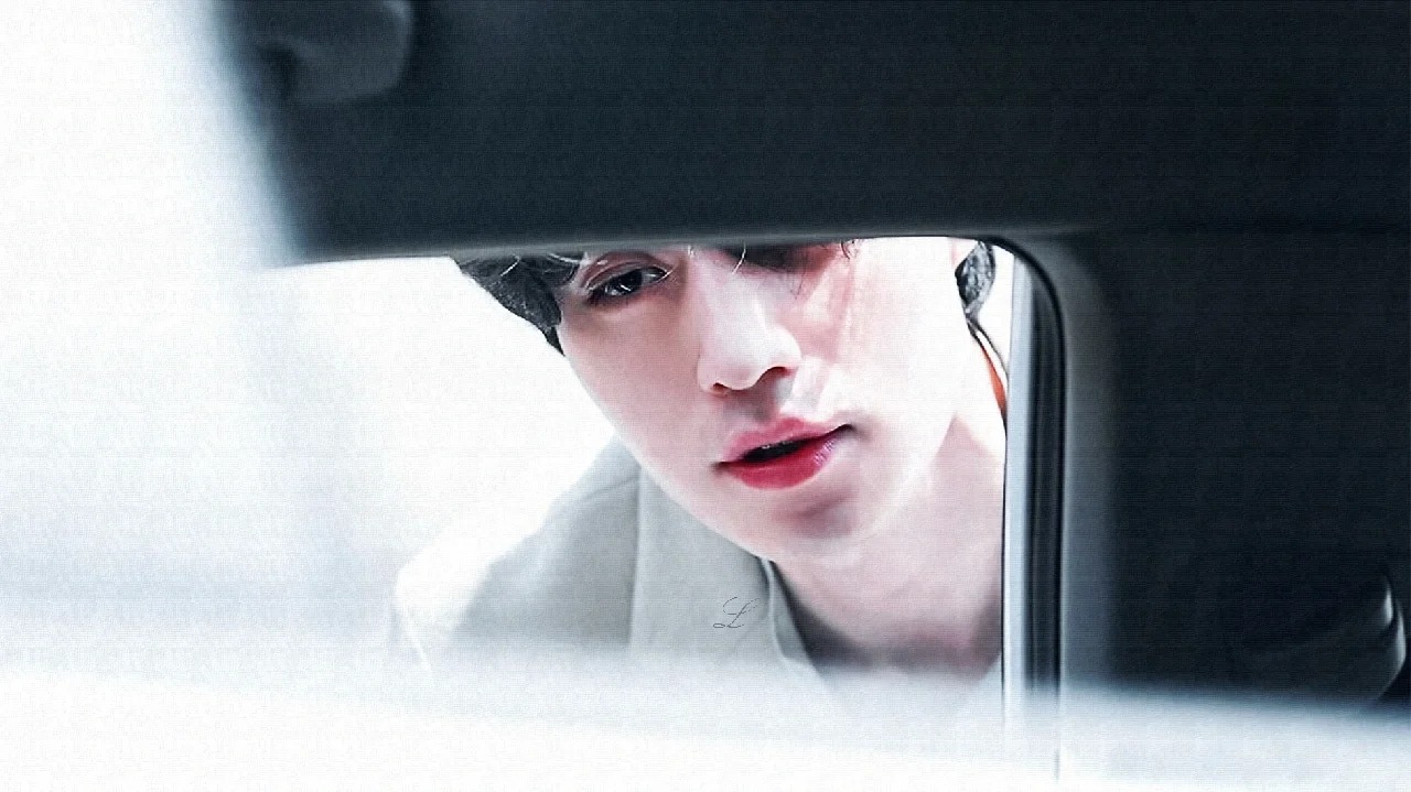 李栋旭｜疯批美人，颜值即正义
又疯又美，这个人设简直是疯批美人天花板了吧，非常惊