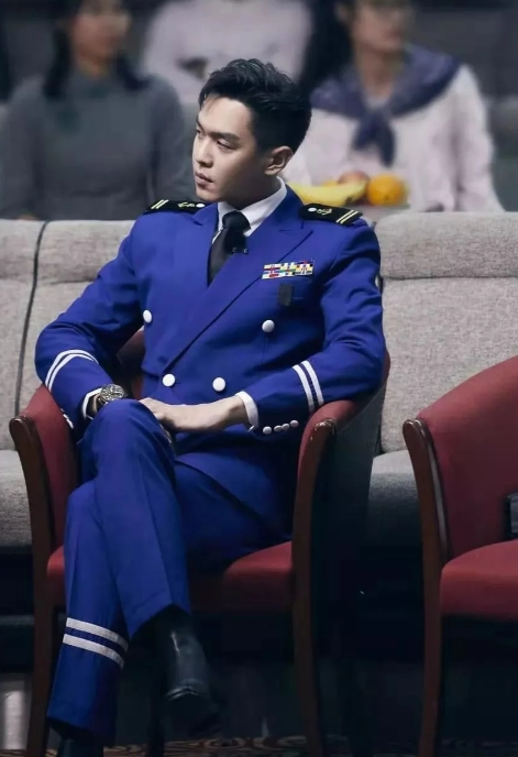 一张照片在网络上引起了热议