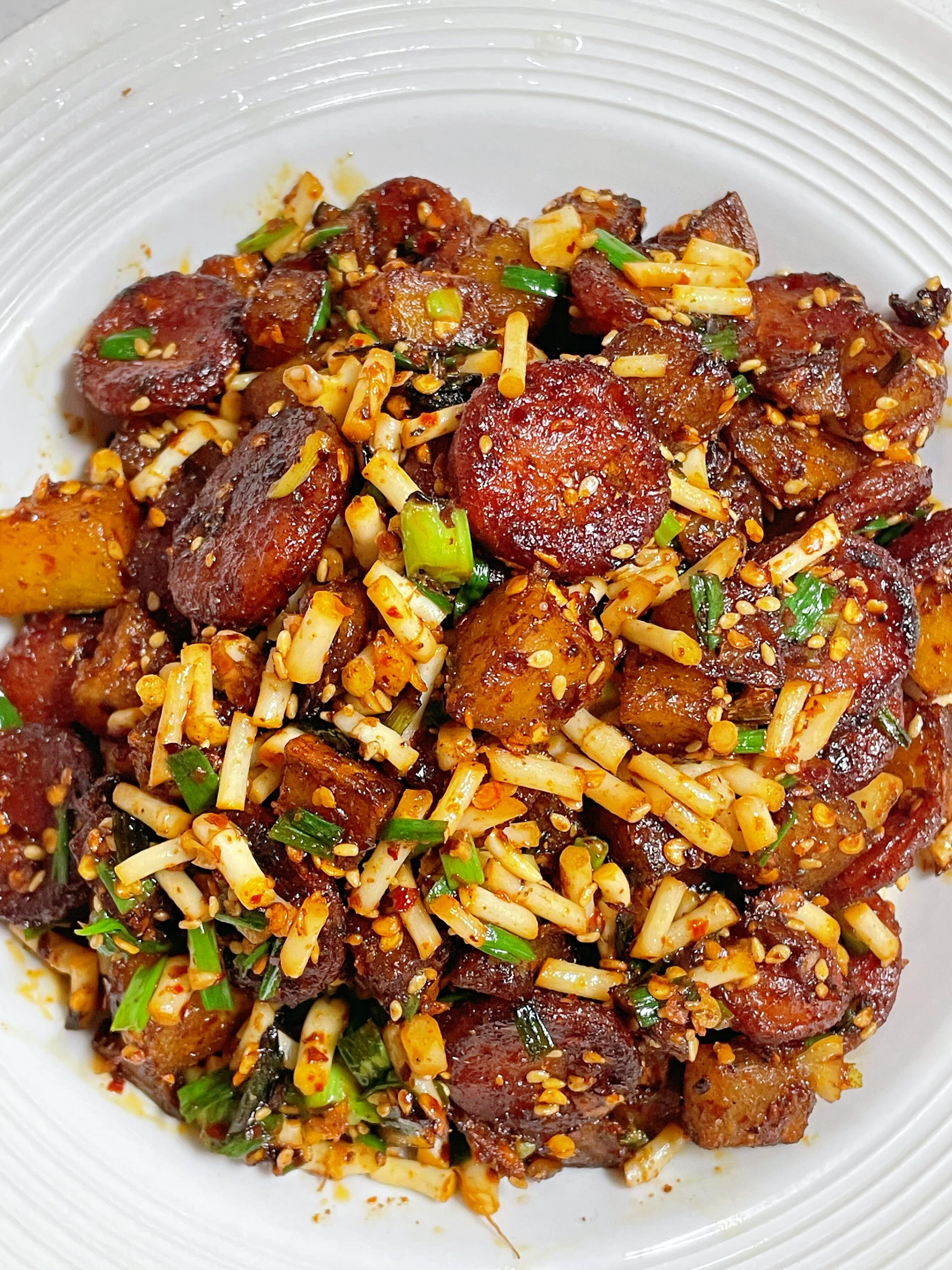 终于能理解到好吃到无语这句话了！！！
今天给大家出一个好吃既下饭又下酒的一个，算