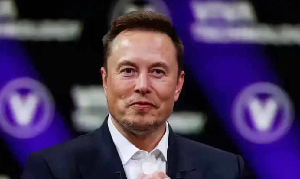 马斯克一个人的脑子，可要比所有日本人的脑子聪明多了。
马斯克搞电动车，上来就让电