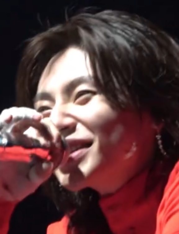 小鬼节目里怼了梁源