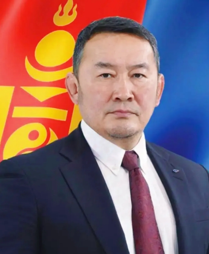 蒙古太不靠谱了，稀土卖给美国，铀矿卖给法国，煤卖给印度，铜卖给澳大利亚，就这些蒙