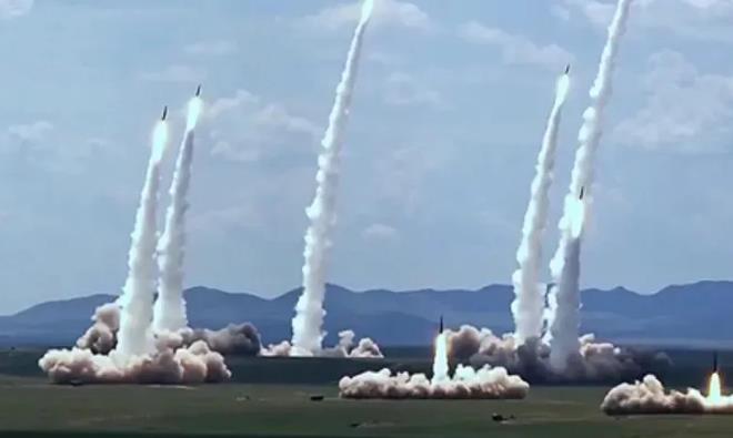 规模空前，“联合利剑2024C”演习或将开始。

联系到此前赖清德打着访问南太三