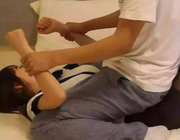 “人渣！”广东中山，女子再婚后邀请女儿到家中玩耍，谁知再婚丈夫竟然强行和女儿发生