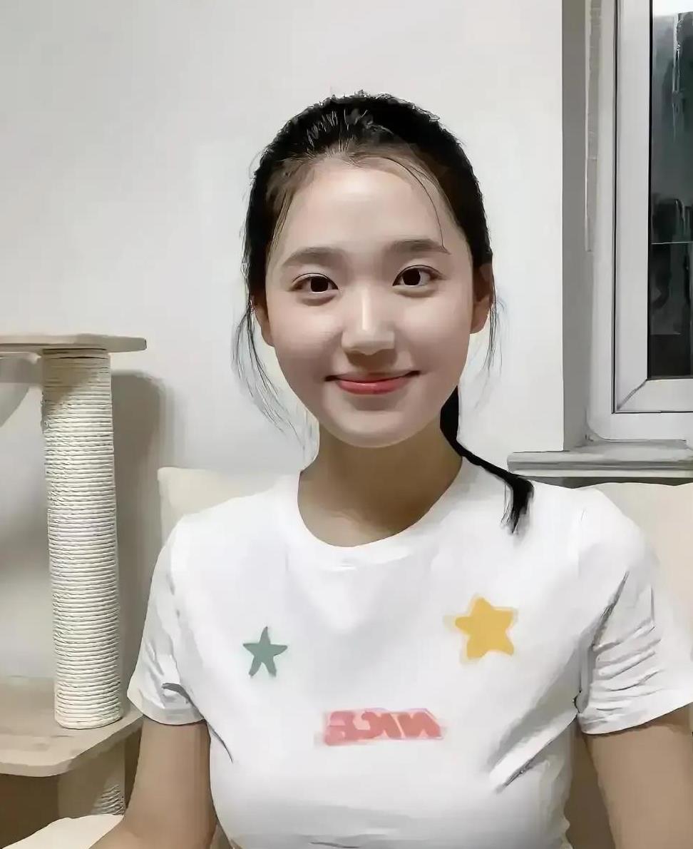看我堂哥的女儿，让我感到心痛不已。这位年仅28岁的侄女，身高1.62米，体重约1