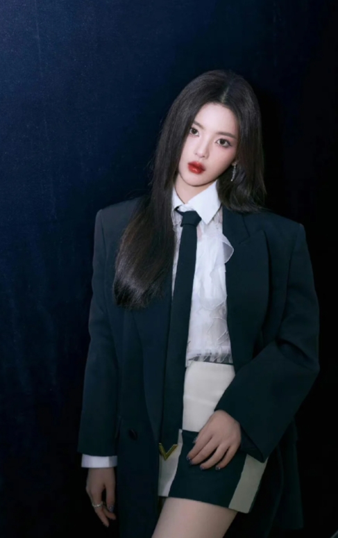 杨超越——清雅素丽