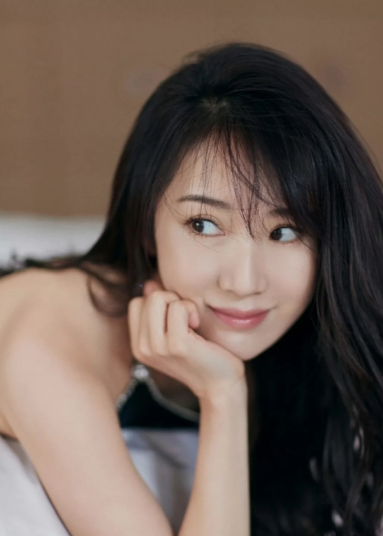 李念三胎儿子曝光，可爱炸屏，产后恢复惊人