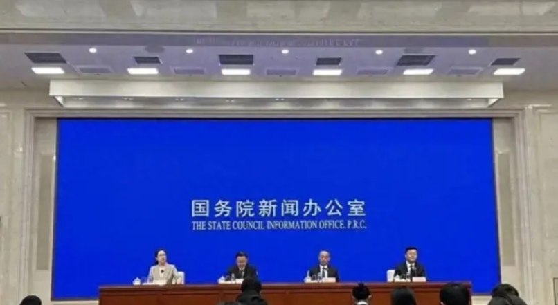 刚刚官宣：全面取消！哇哦！电视界的大闻来啦！
那烦人的“套娃”收费，全没了！以后