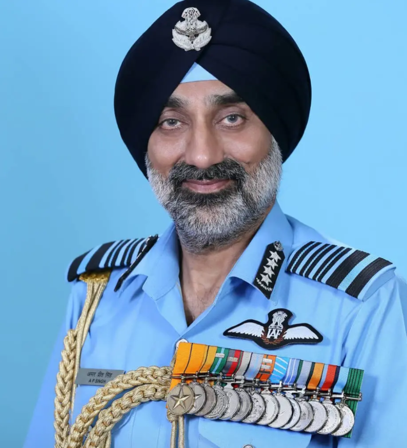 突发消息！
印度新任空军司令刚刚正式宣布了！
10月7日，印度新任空军司令辛格上