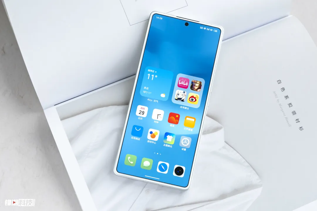 从4999降至2845元，骁龙8gen3+2K屏+IP68，从高端市场跌入中端市场