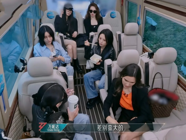 戚薇说万妮达可以和谢金燕说话，万妮达没办法认同，“我说的是福州话，福州不一样，闽