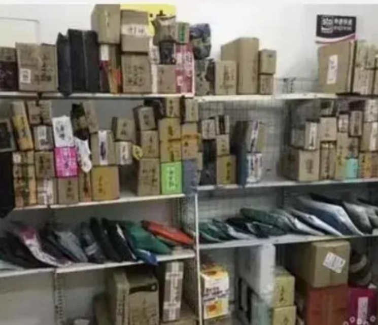 有个表弟接手了一家菜鸟驿站。他花了57000元买下来后，发现每天只有800左右的
