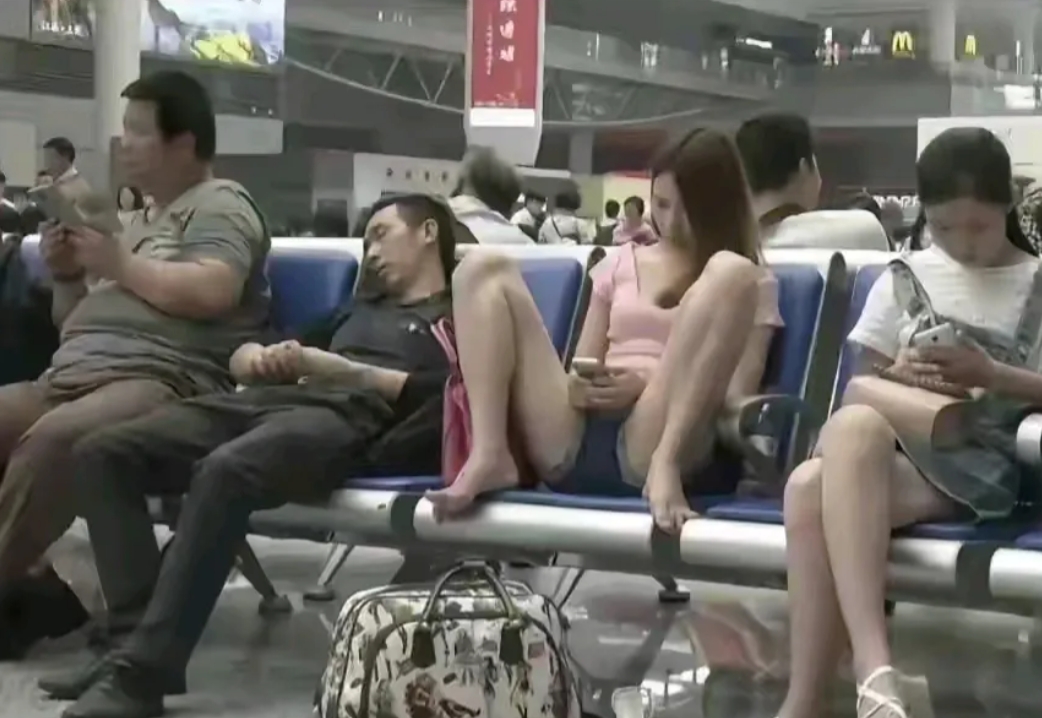 这是职业病吗？老铁们怎么看，欢迎留言评论