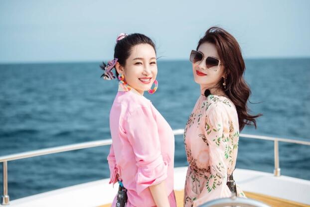 她俩当初撕成这样，居然还成了好姐妹