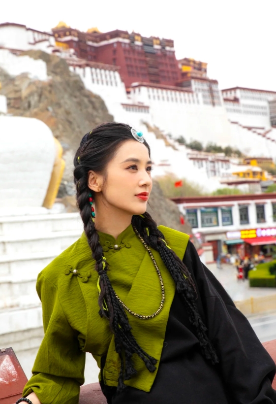 黄圣依与杨子：幸福生活的甜蜜写照