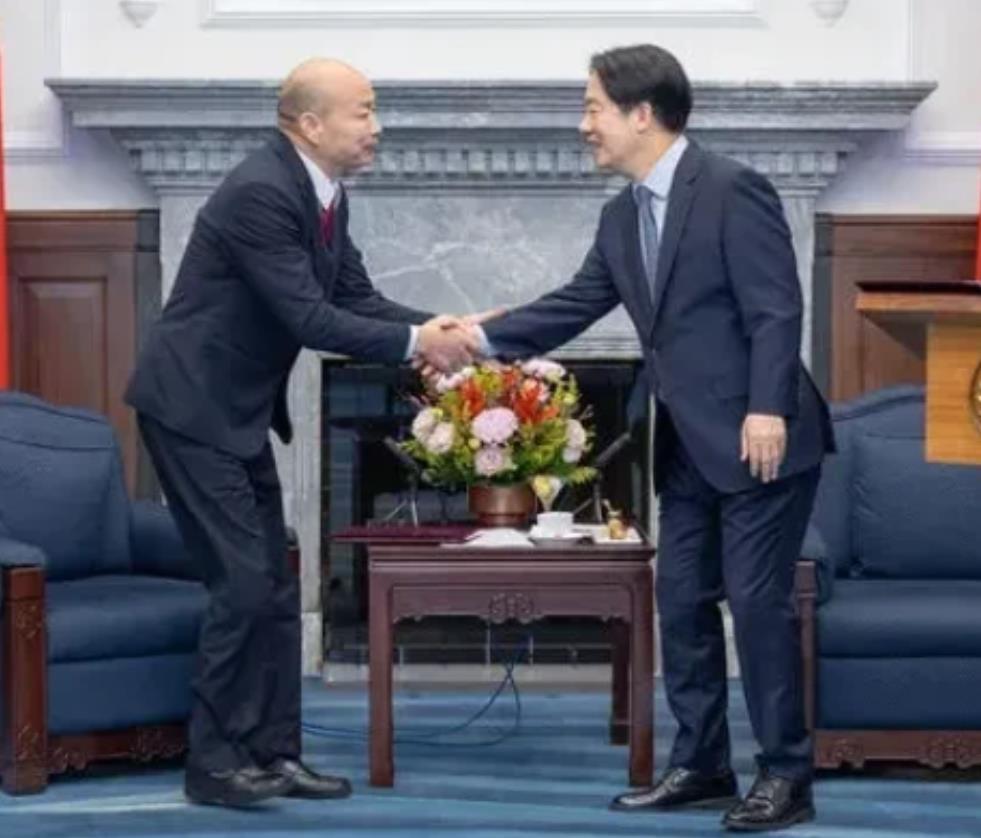 韩国瑜出席特朗普就职典礼的5天行程曝光了，不简单！据1月17日联合早报报道：
 