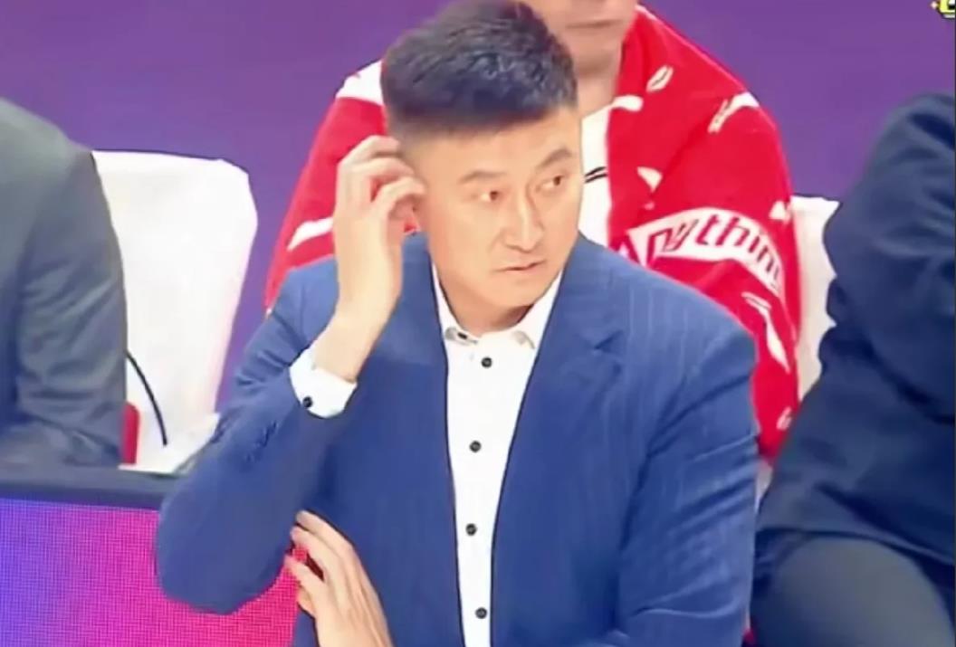 广东半场才得这点分，杜峰都挠头了，想不通了。
广东德比，今晚宏远客场打广州，真心