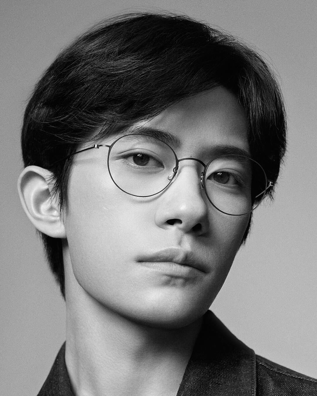 易烊千玺：闷声拍戏，实力获认可