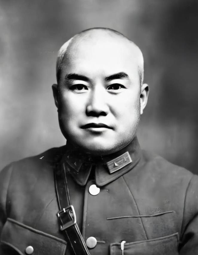 1948年10月，辽沈战役已然接近尾声，沈阳城中人心涣散，即将成为一座孤城。沈阳