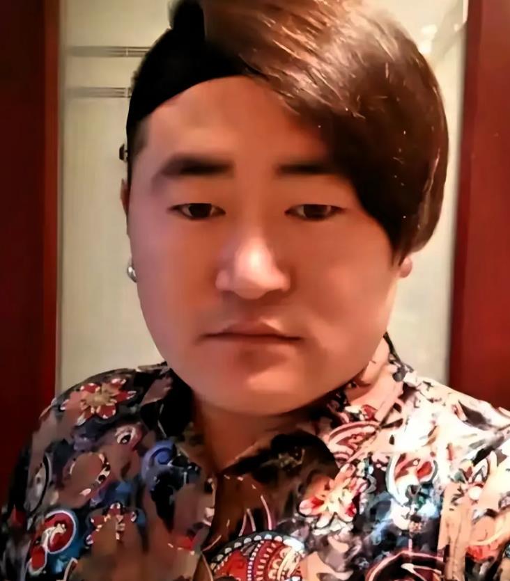 看完颜十六哥哥，爸妈的态度，我们就知道这一家子从根就坏透了！

这两天，演艺圈多