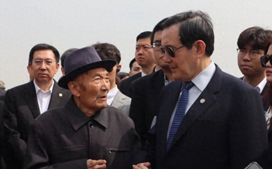 

马英九“重头戏”来了，罕见说真话，刺痛蓝绿政客！马英九访陆之行，现在已经进行