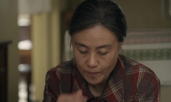 《六姊妹》这部剧中除了刘美心这个亲妈脑袋不清楚以外，所有人的脑袋都是清楚的！
